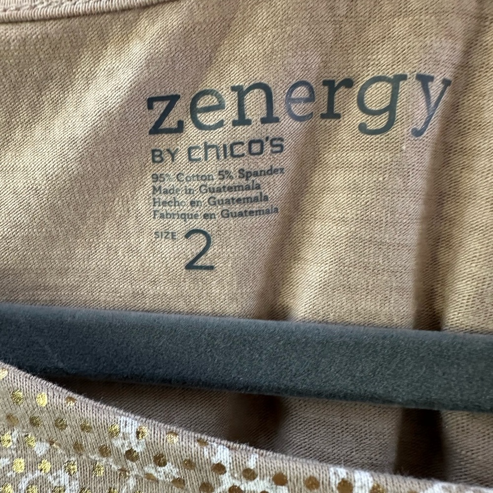 Zenergy by Chico’s gold & white floral foil polka dot print knit top 2 - Picture 3 of 7
